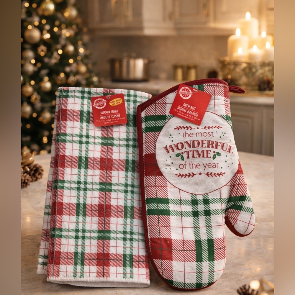 Festive Red and Green Kitchen Towel and Oven Mitt Set